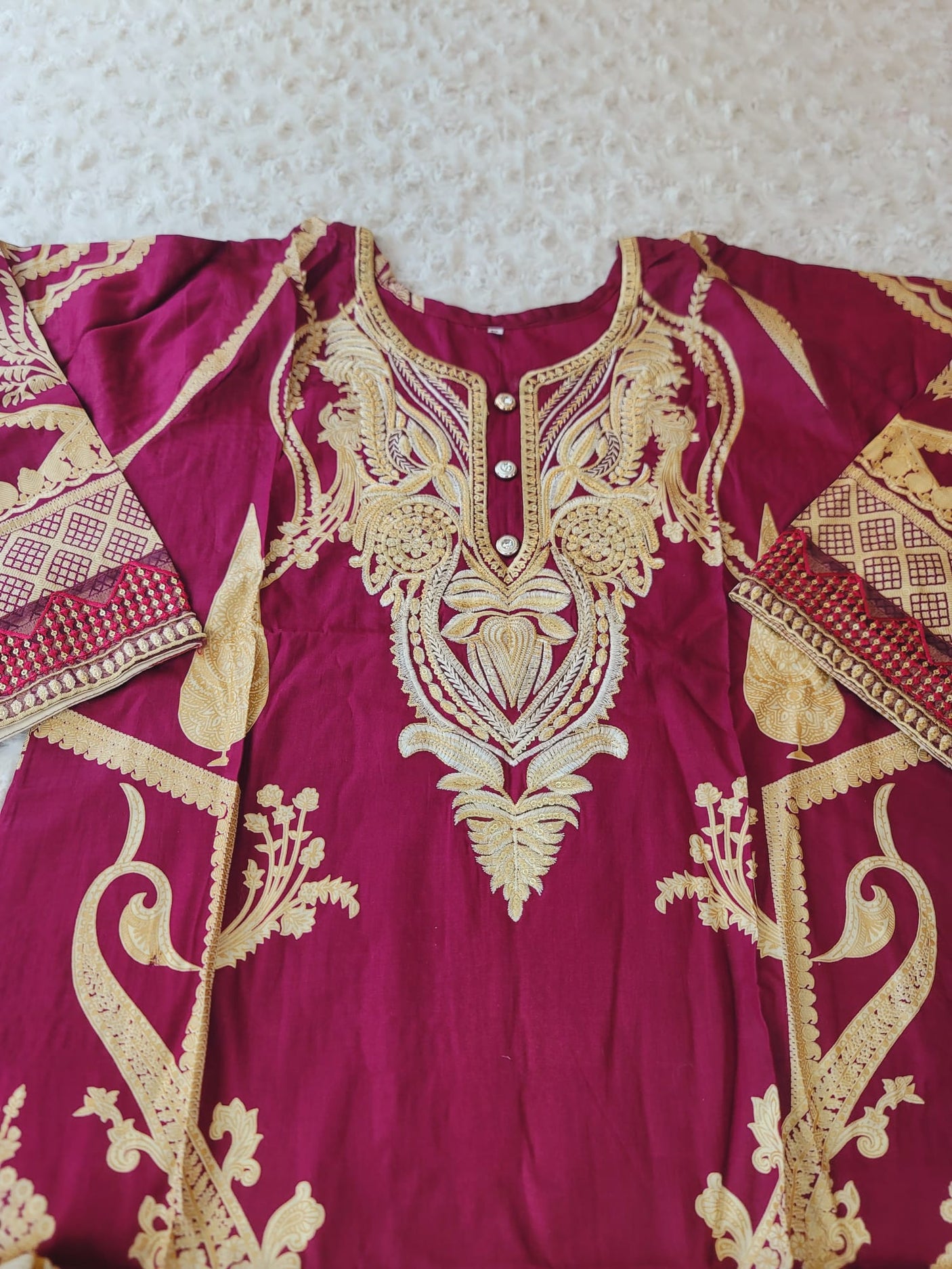 Pakistani Stitched lawn Embroidered Salwar kameez ready to ship