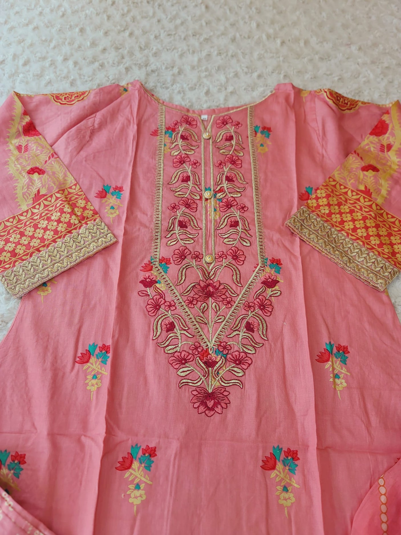 Pakistani Stitched lawn Embroidered Salwar kameez ready to ship