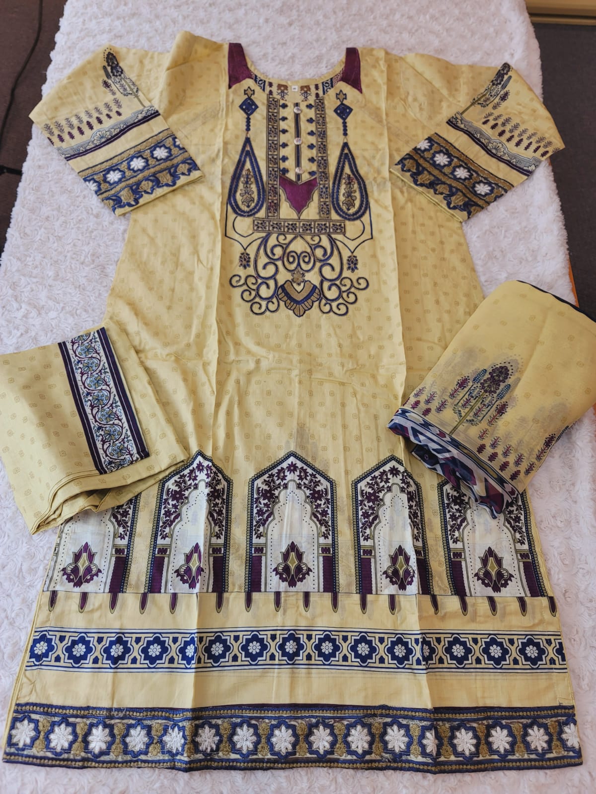 Pakistani stitched  lawn Embroidered Salwar kameez ready to ship