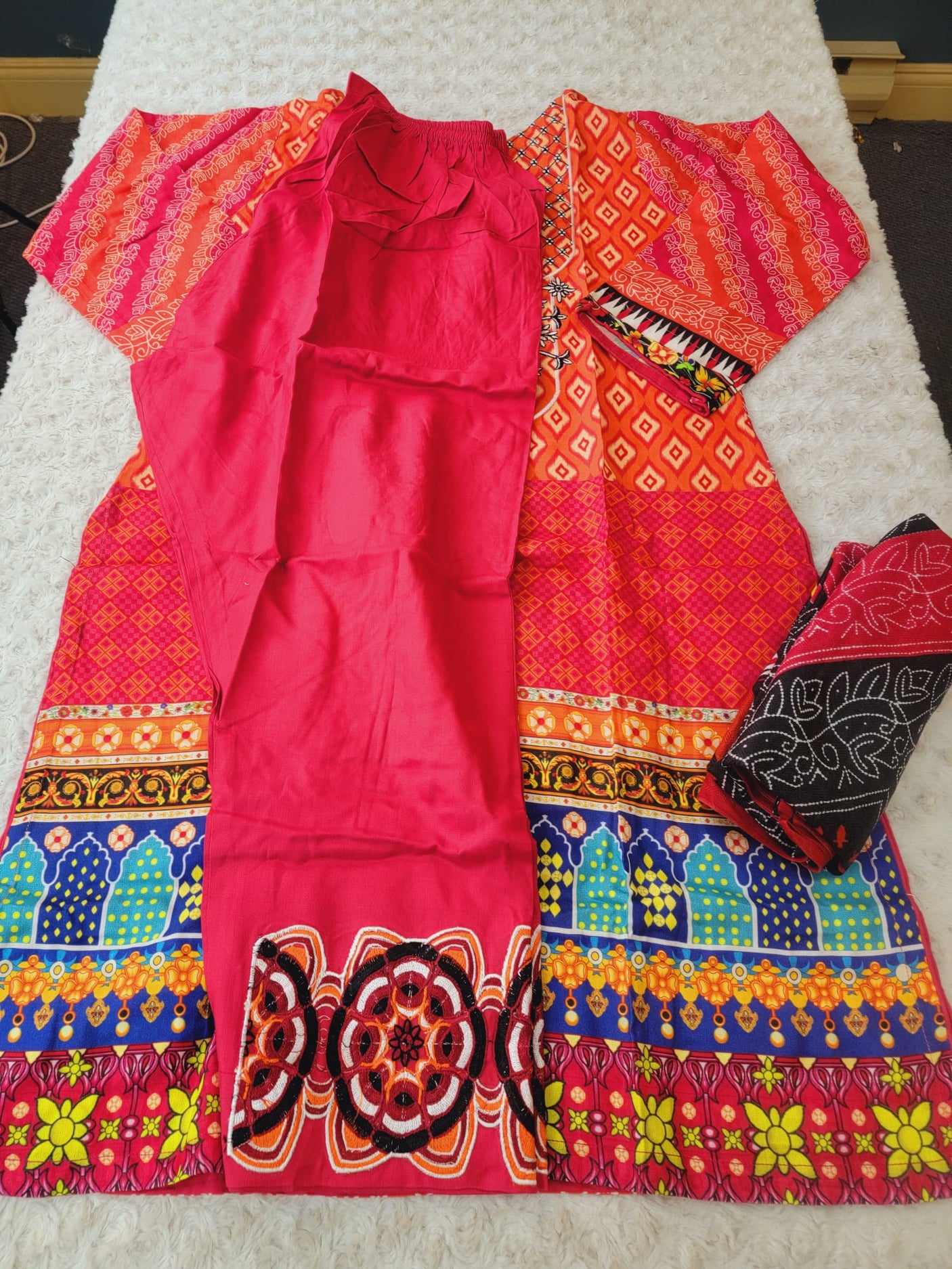 Pakistani linen Embroidered Salwar kameez Ready To Ship