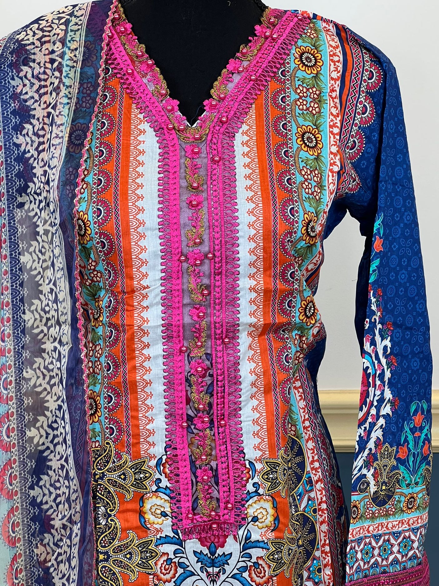 Pakistani Stitched lawn Embroidered Salwar kameez ready to ship