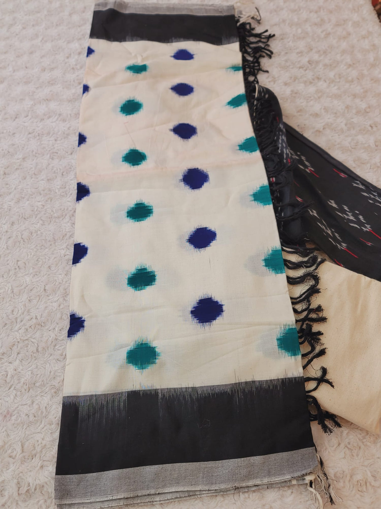 Handloom Ikkat Salwer Kamiz