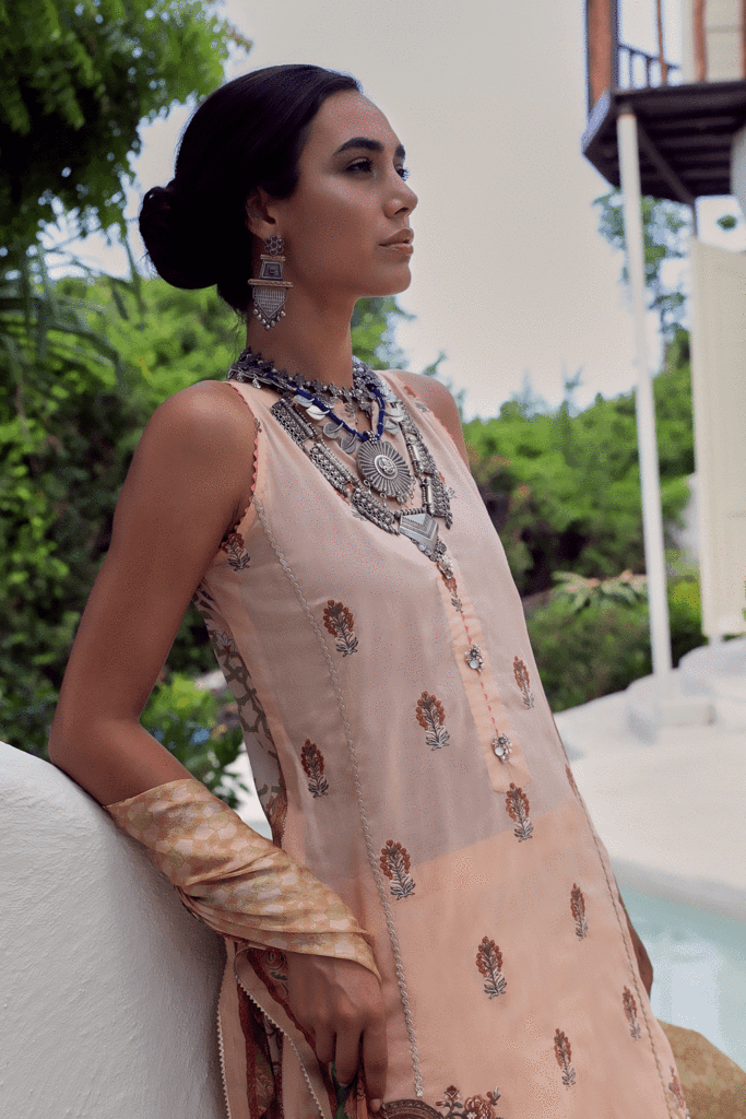 Qalamkar Luxury Lawn 100% Original