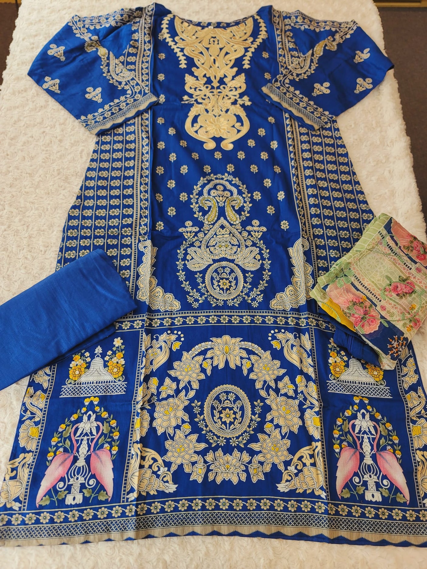 Pakistani stitched  lawn Embroidered Salwar kameez ready to ship