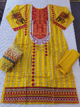 Pakistani Stitched lawn Embroidered Salwar kameez ready to ship