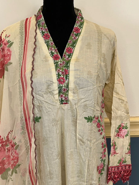 Pakistani Stitched Embroidered lawn Salwar kameez ready to ship