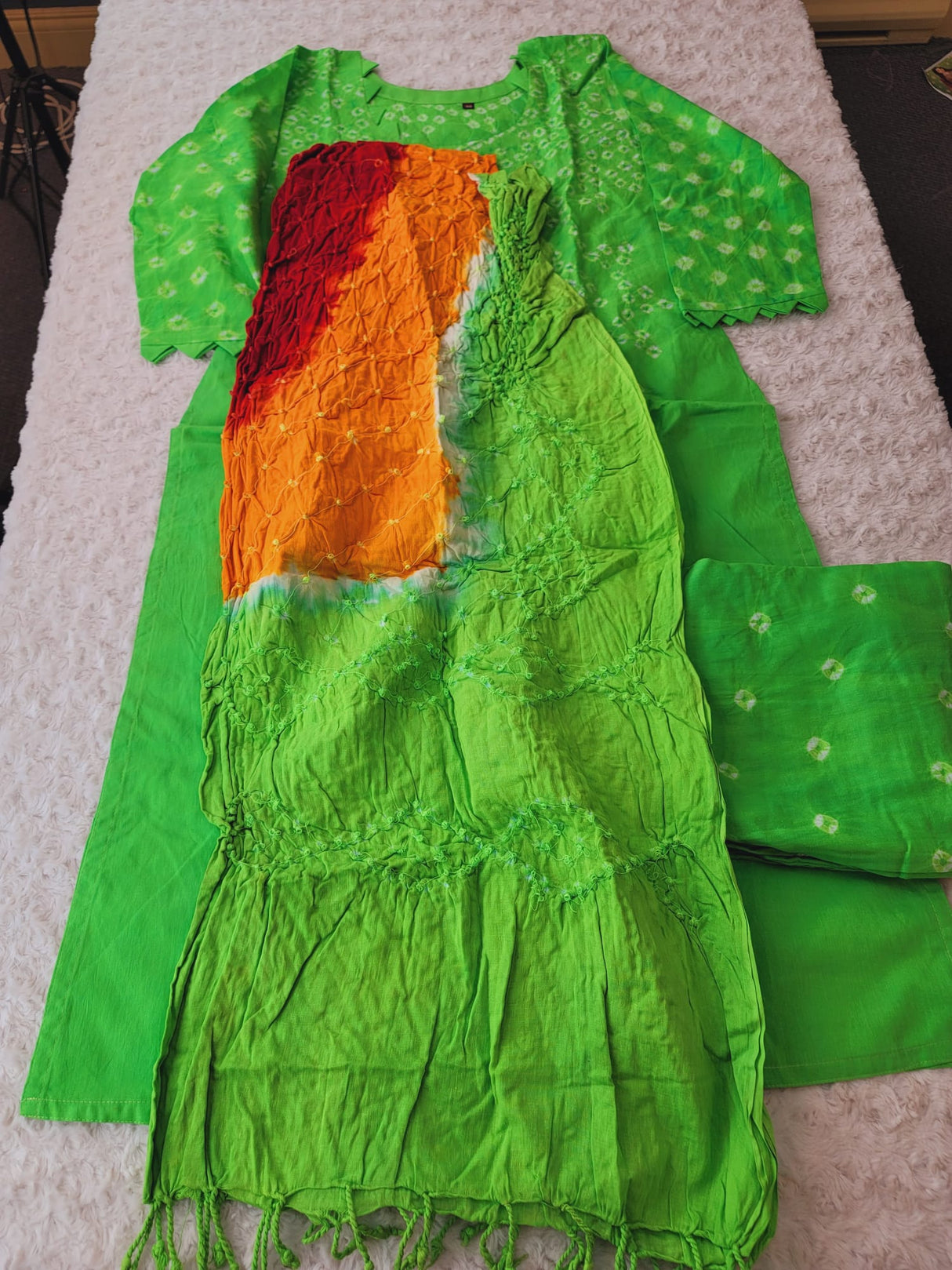 Bangladeshi batik salwer kamiz