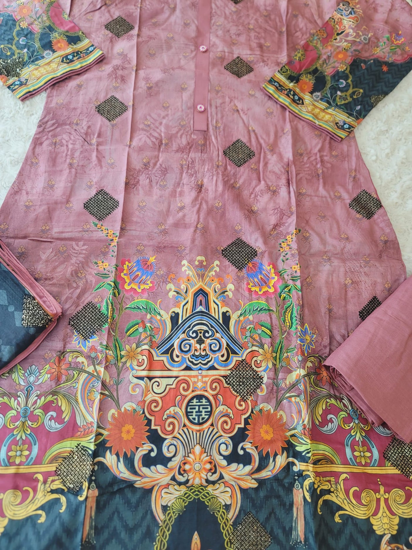 Pakistani Stitched lawn Embroidered Salwar kameez ready to ship