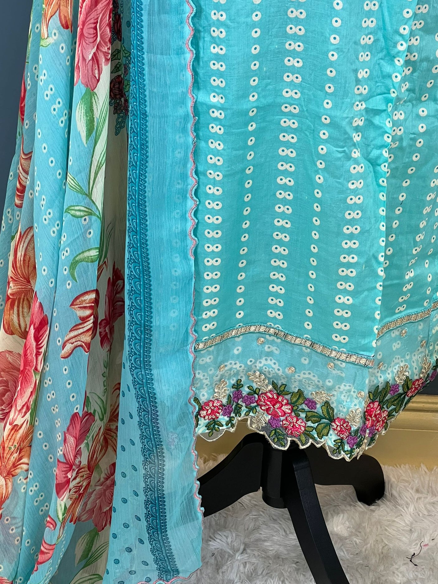 Pakistani Stitched Embroidered lawn Salwar kameez ready to ship