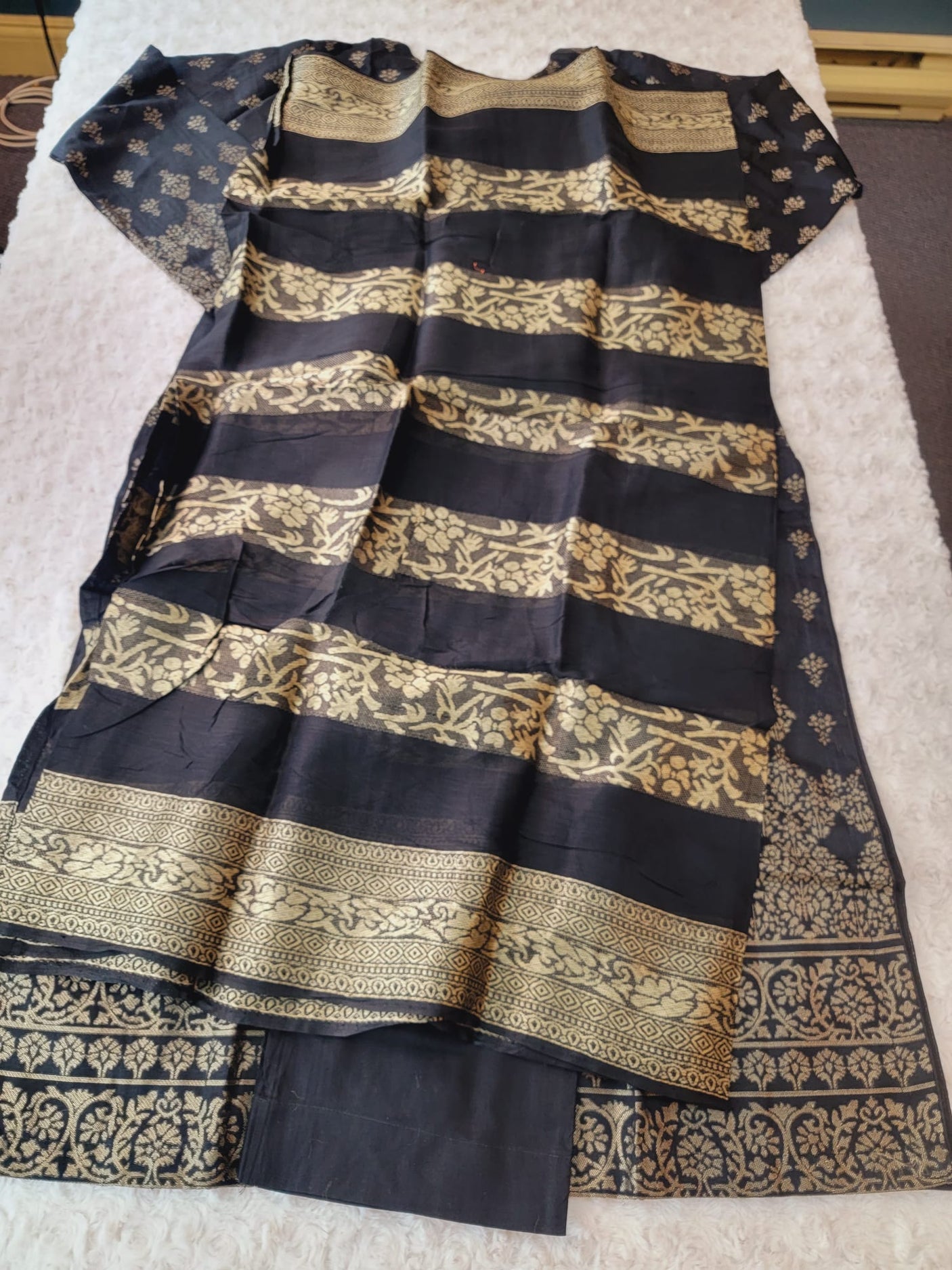 Pakistani Stitched lawn Embroidered Salwar kameez ready to ship