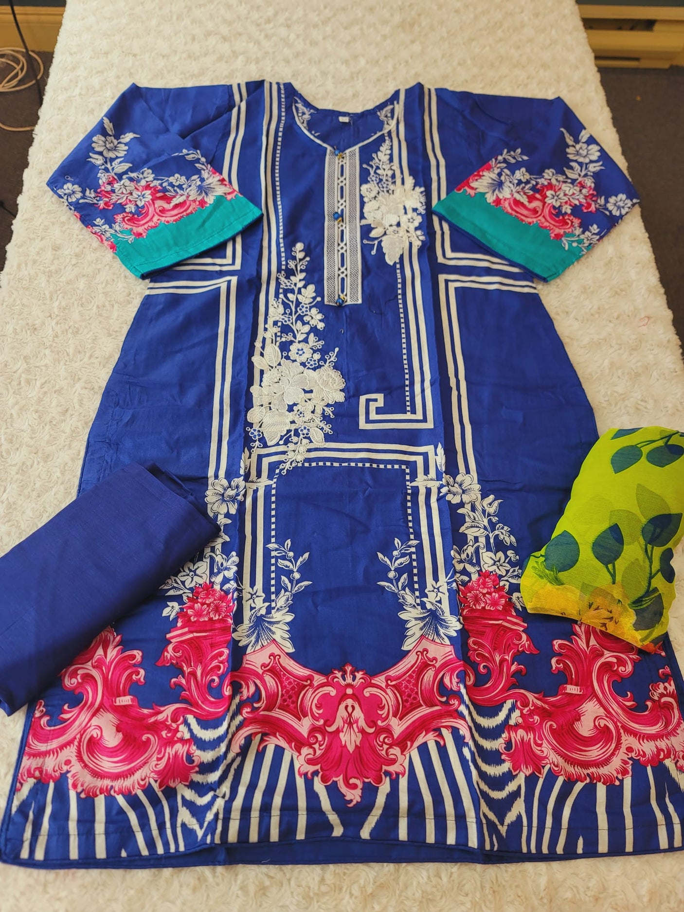 Pakistani Stitched lawn Embroidered Salwar kameez ready to ship