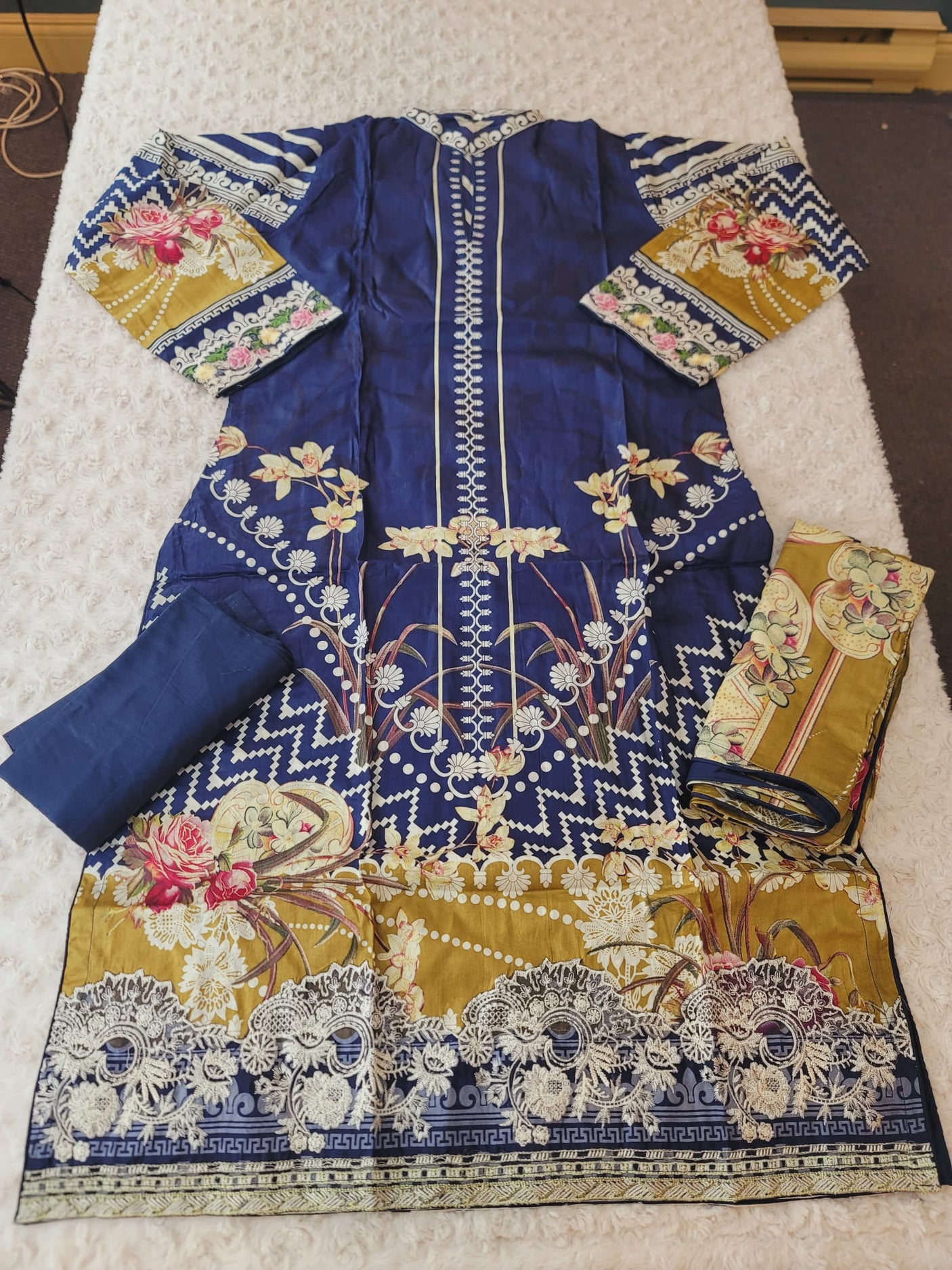 Pakistani Stitched lawn Embroidered Salwar kameez ready to ship