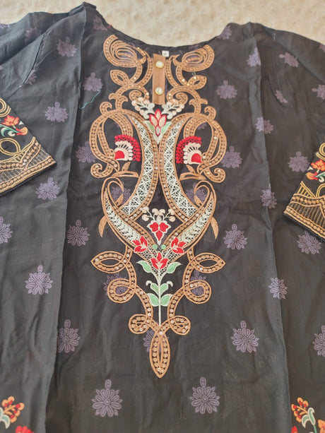 Pakistani Stitched lawn Embroidered Salwar kameez ready to ship