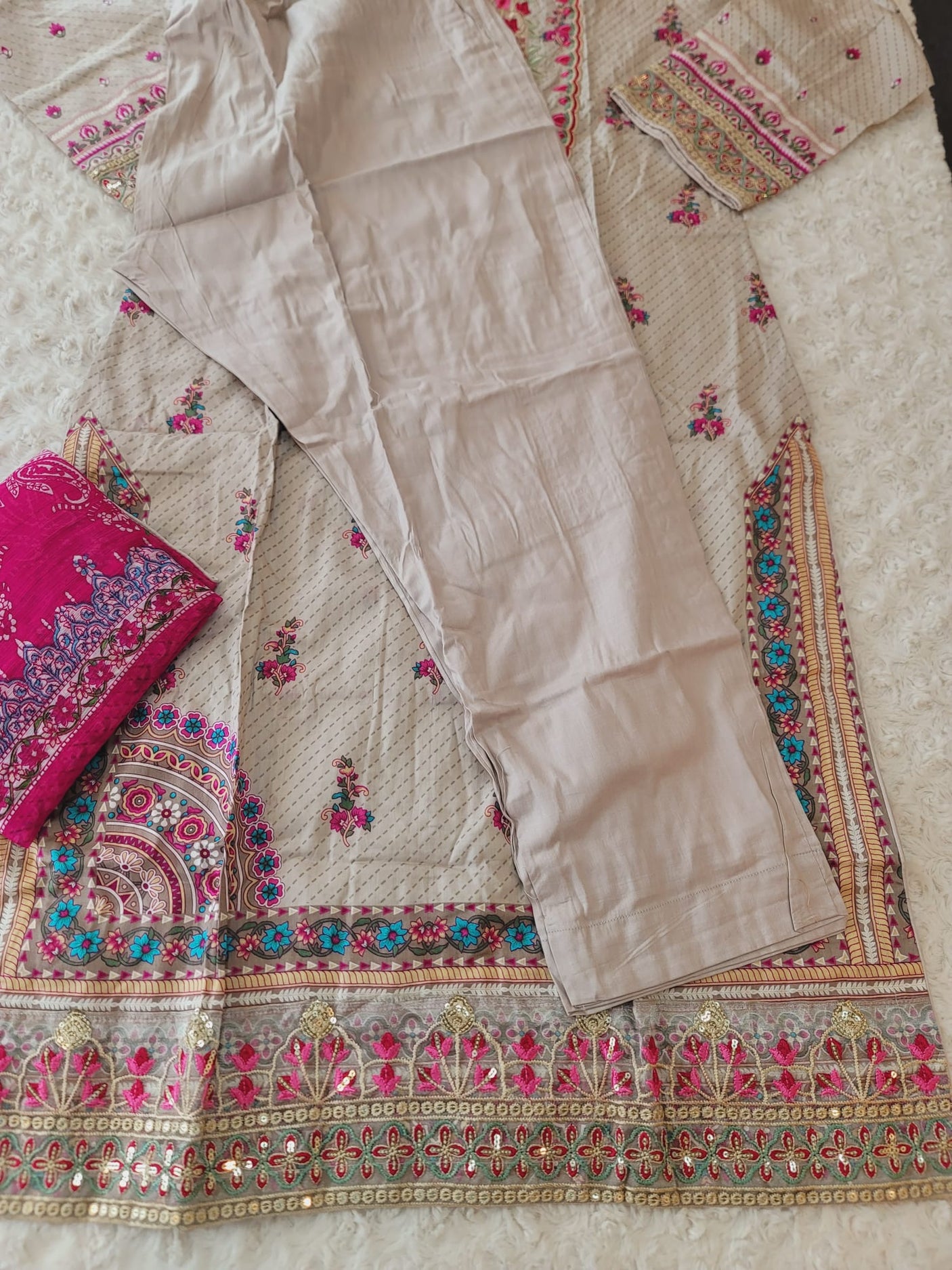 Pakistani Stitched lawn Embroidered Salwar kameez ready to ship