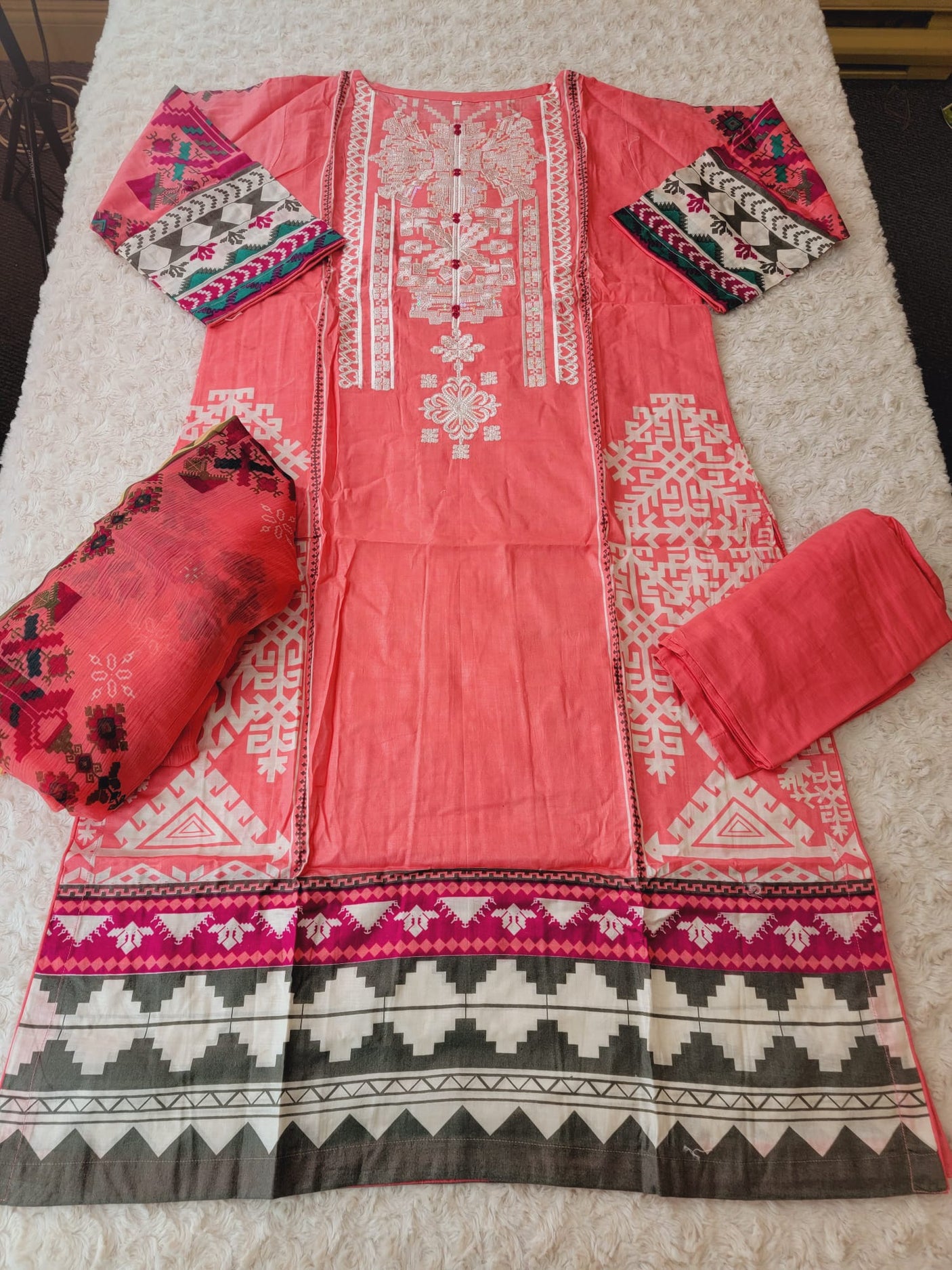 Pakistani Stitched lawn Embroidered Salwar kameez ready to ship