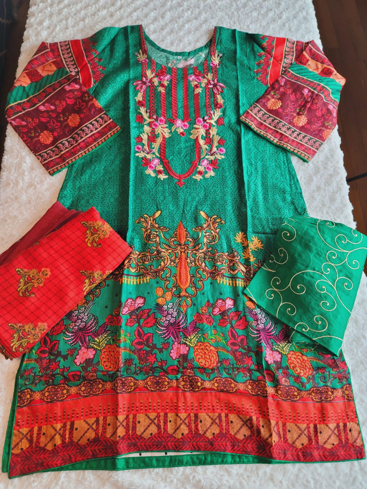 Pakistani Linen Embroidered Salwar kameez Ready To Ship