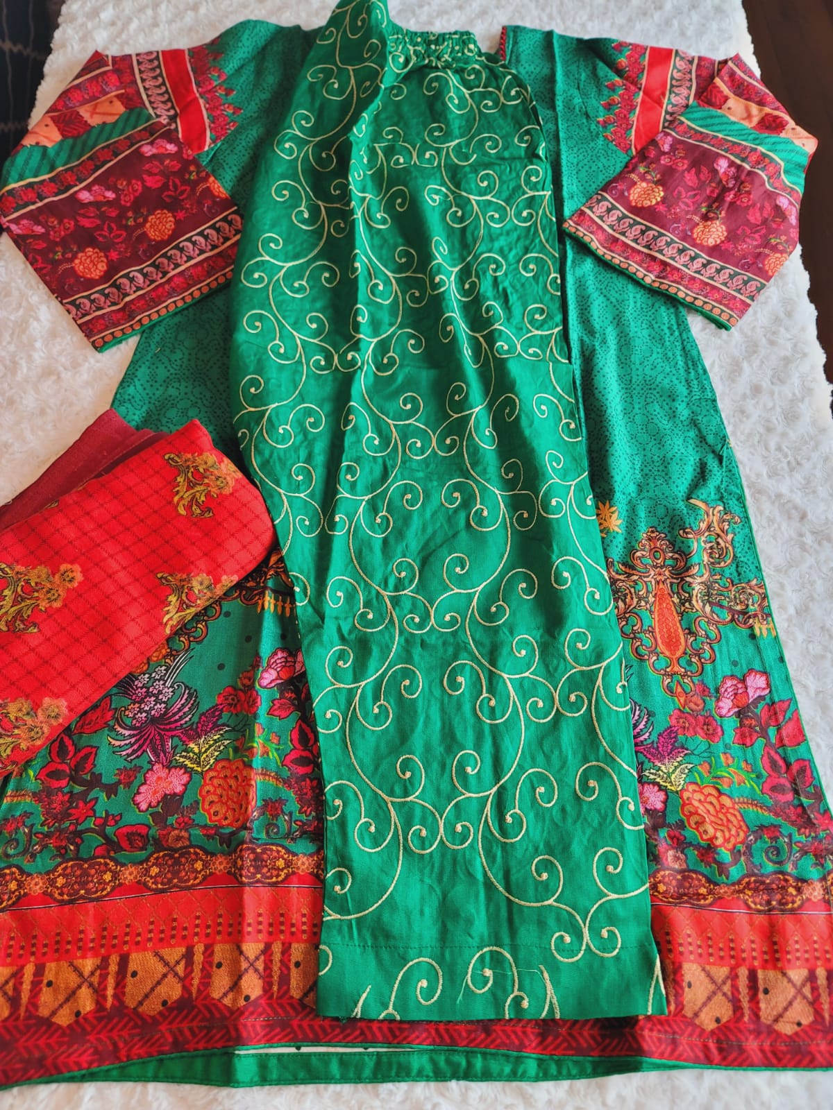 Pakistani Linen Embroidered Salwar kameez Ready To Ship