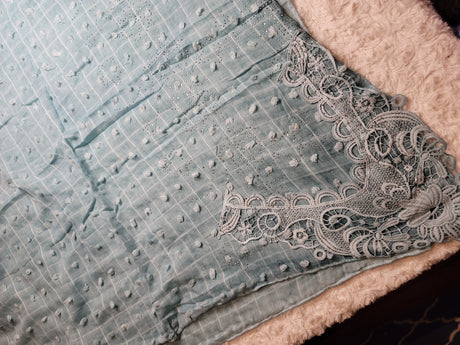 Super soft party hijab.