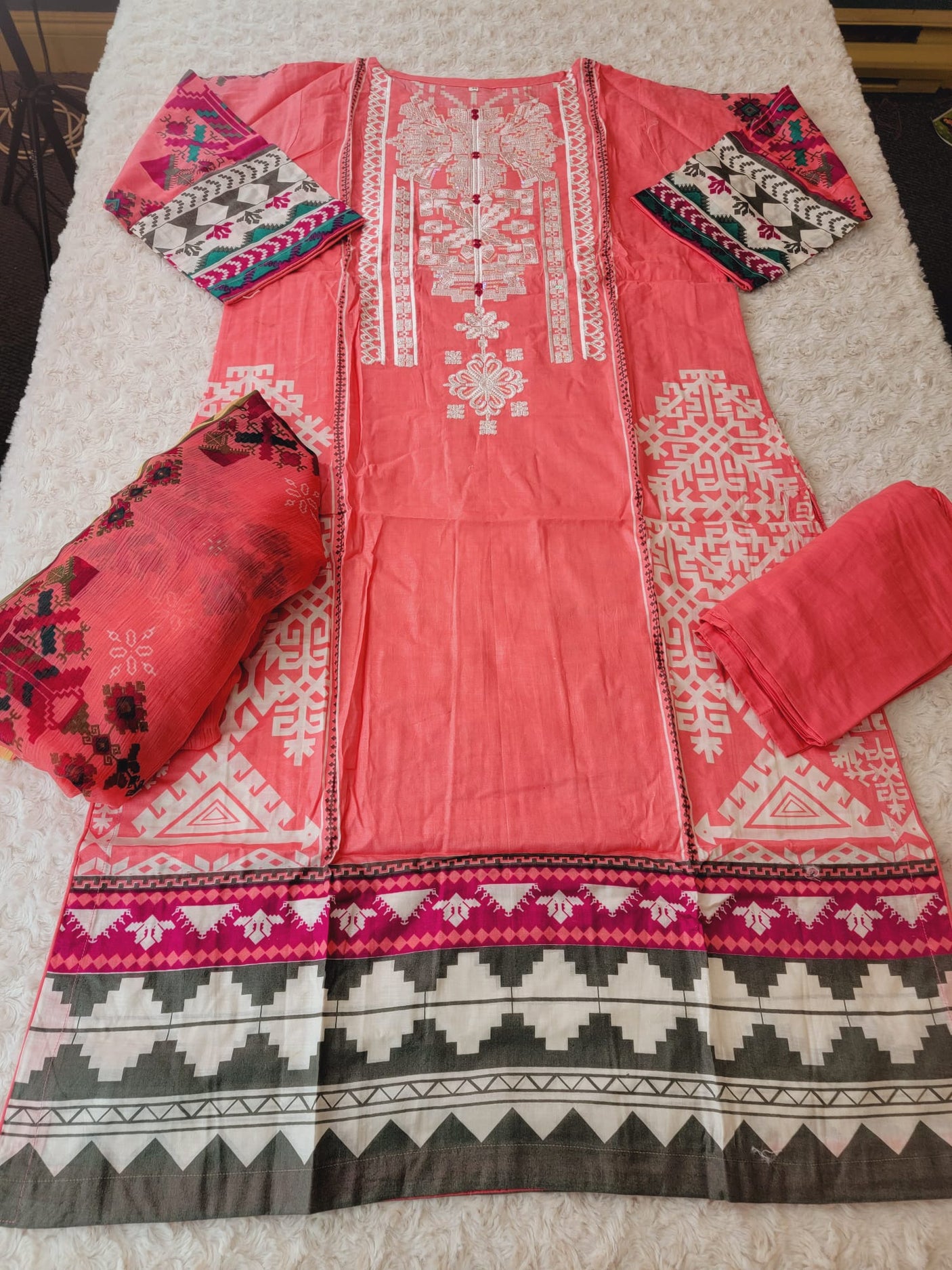 Pakistani Stitched lawn Embroidered Salwar kameez ready to ship