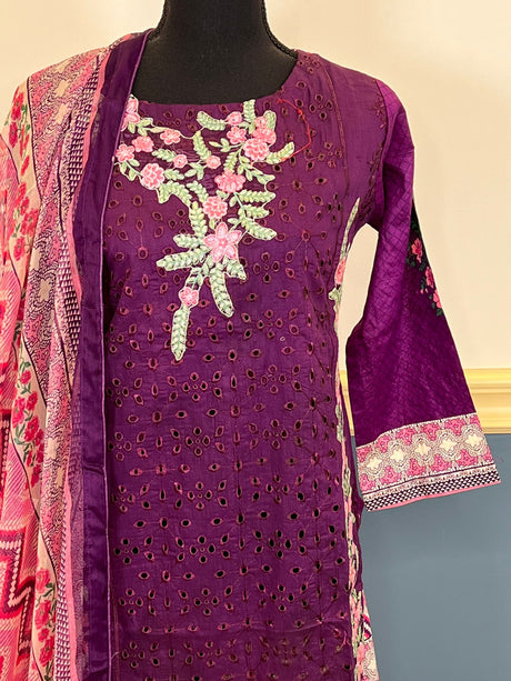 Pakistani Stitched Luxury Embroidered lawn Salwar kameez ready to ship