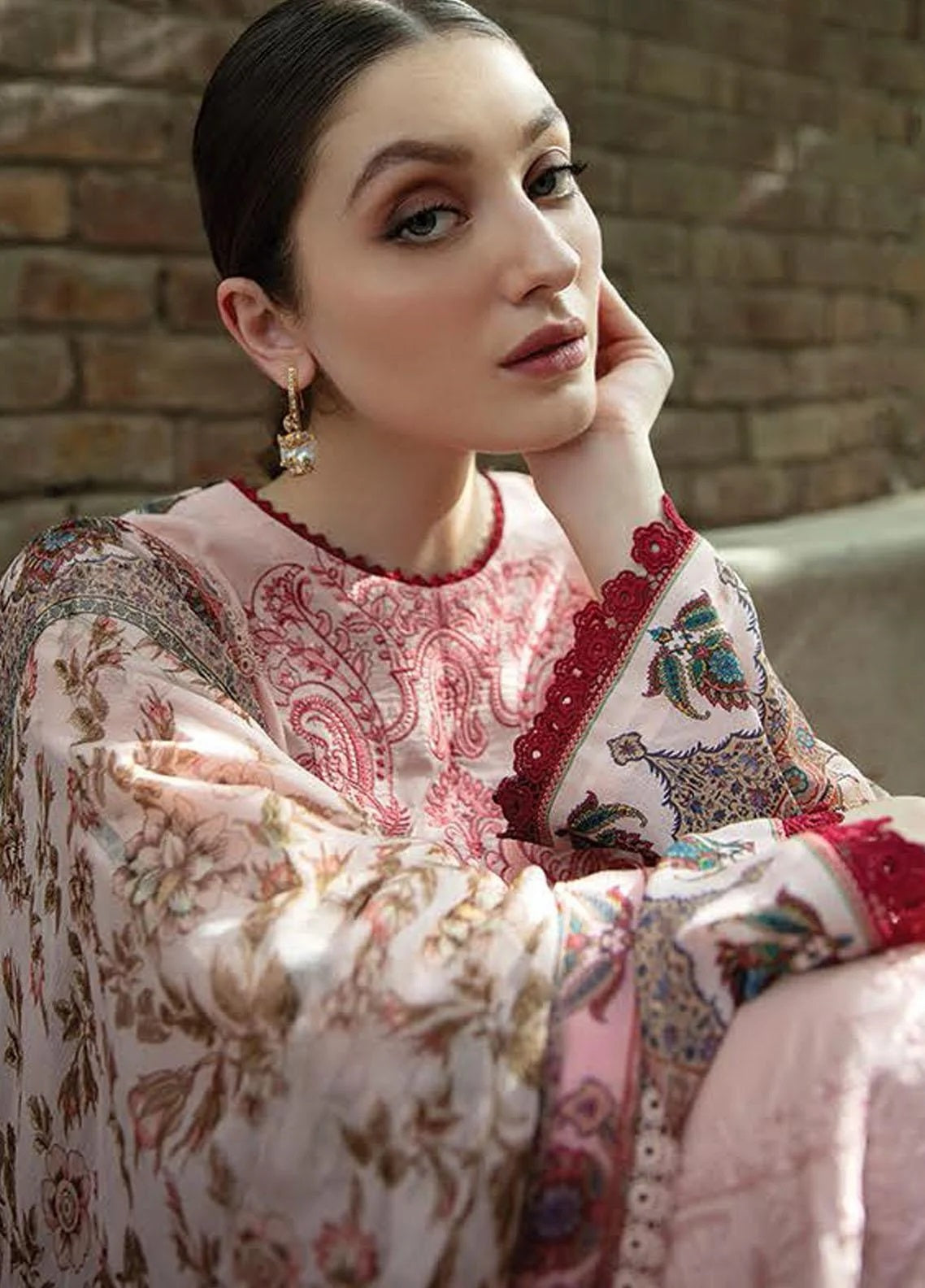 Aabyaan Embroidered Lawn Collection-100% Original Guaranteed
