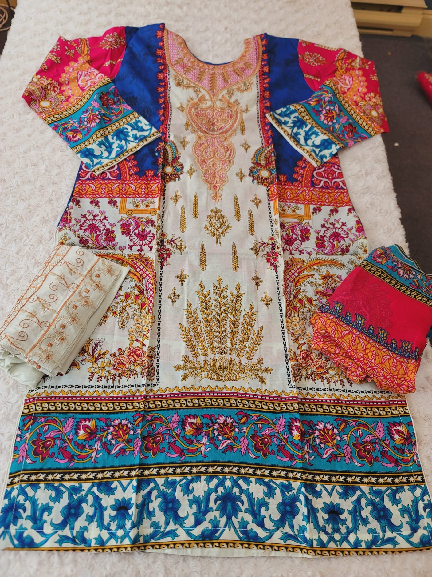 Pakistani Stitched lawn Embroidered Salwar kameez ready to ship