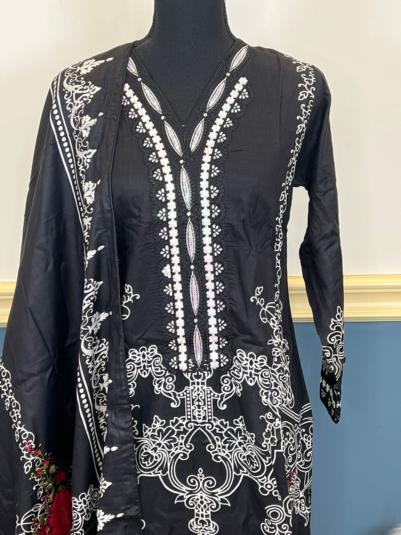 Pakistani linen Embroidered Salwar kameez Ready To Ship