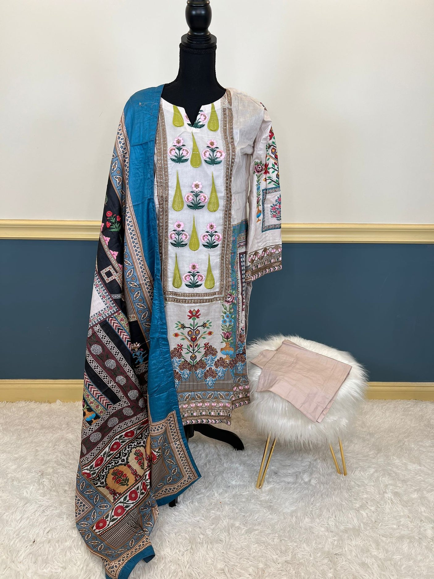 Pakistani Stitched lawn Embroidered Salwar kameez ready to ship