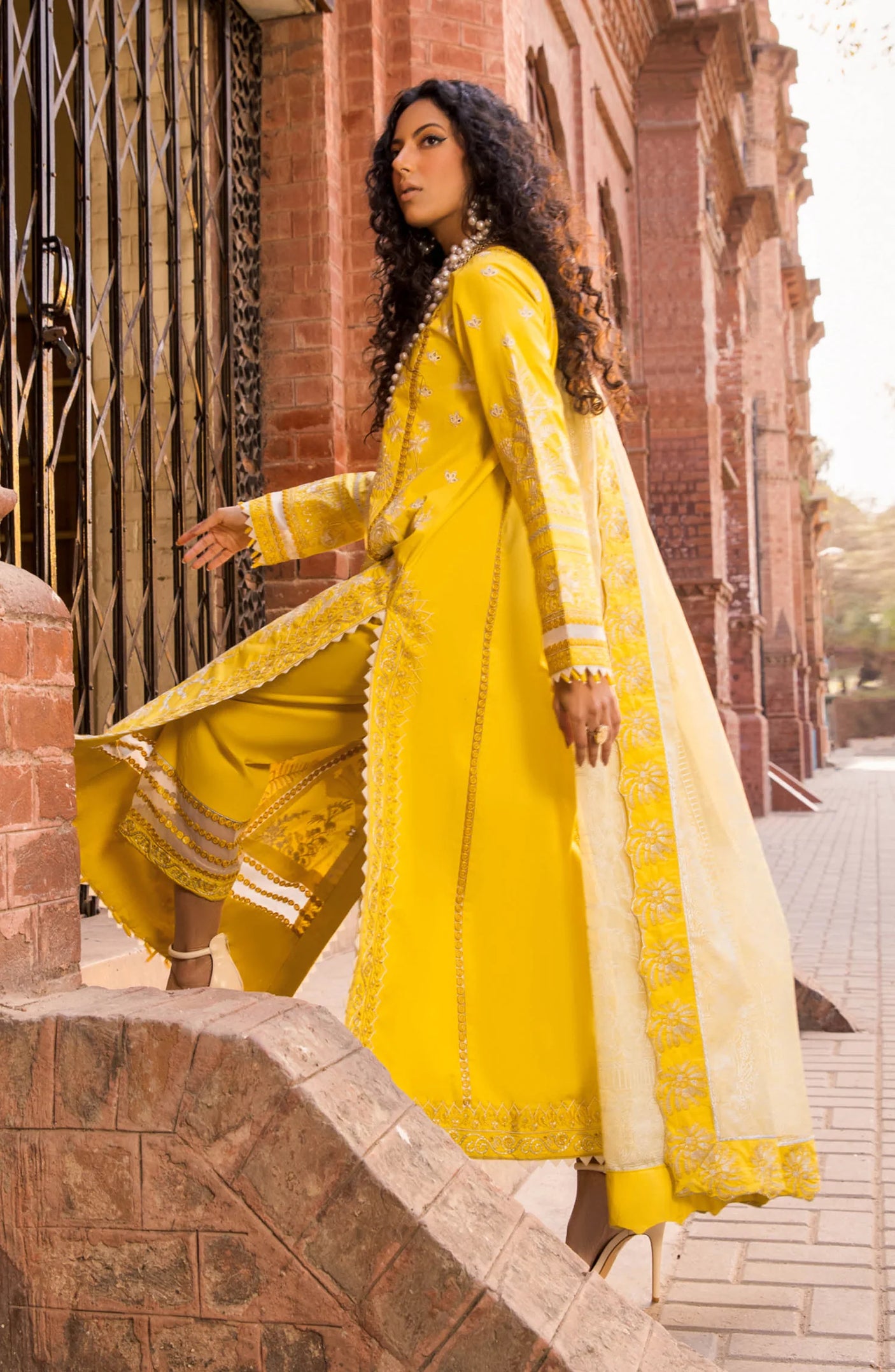 Rang Manch By Maryum & Maria Lawn Collection 100% Original