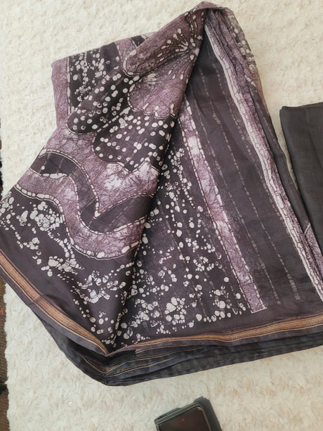 Soft digital printed linen saree