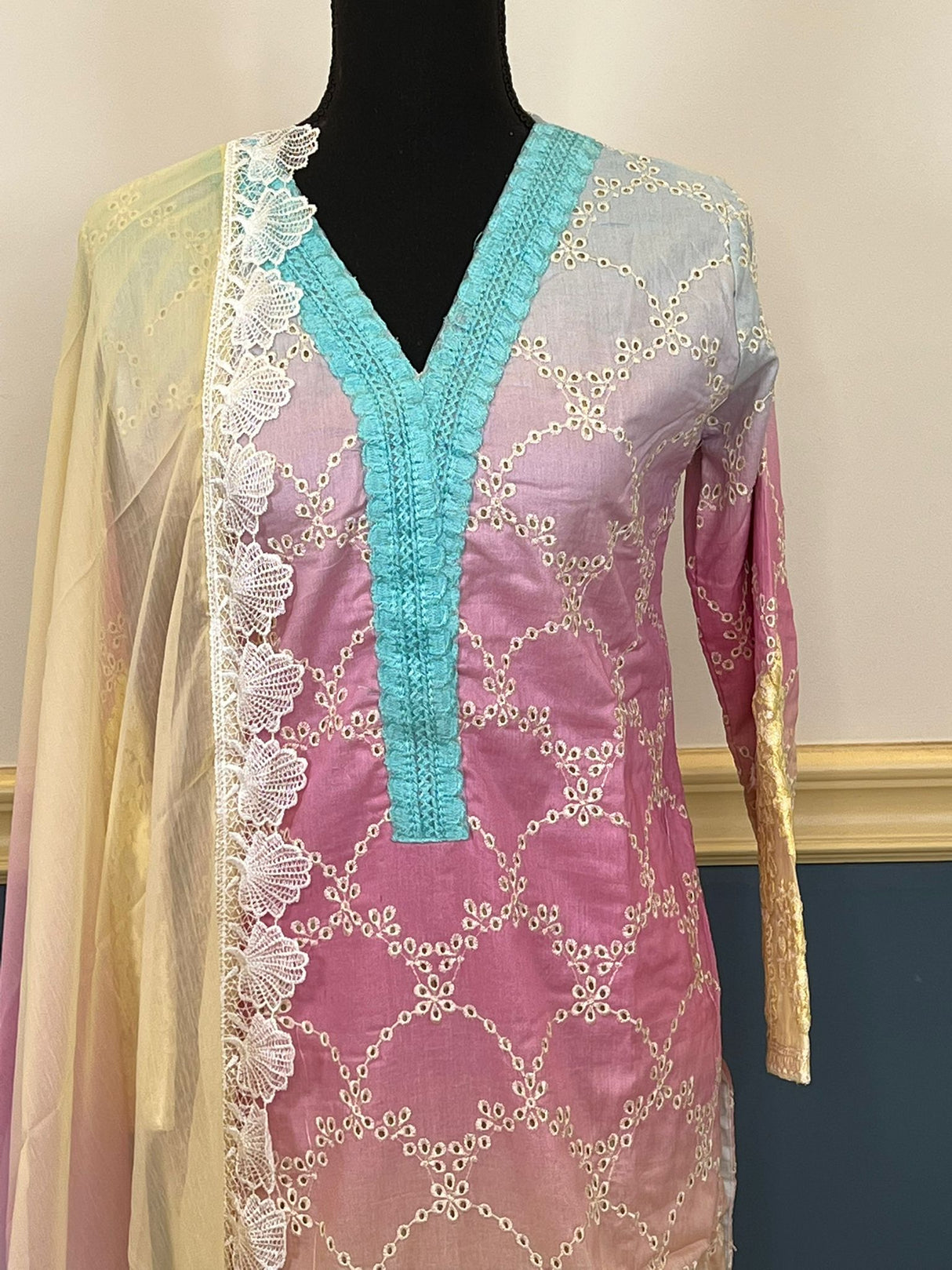 Luxury lawn with Chiffon dupatta Ready To Ship