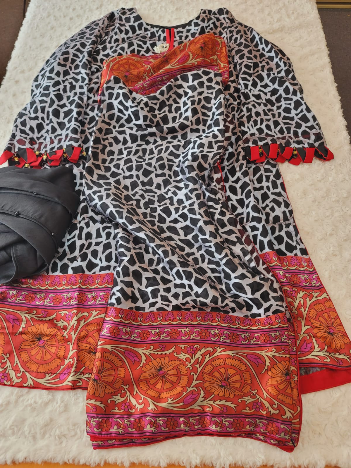 Pakistani Orginal Butique Collection 2021 -100% Original Guaranteed