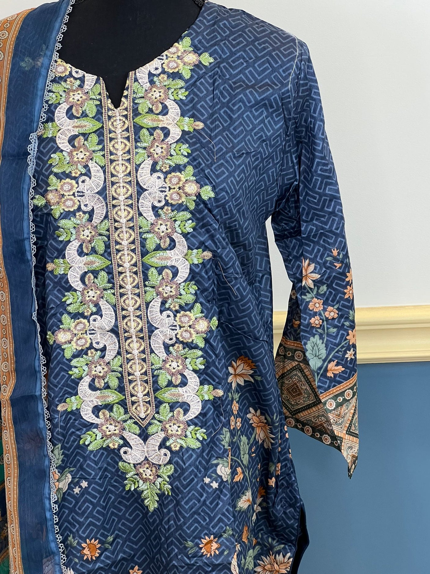 Pakistani Stitched lawn Embroidered Salwar kameez ready to ship