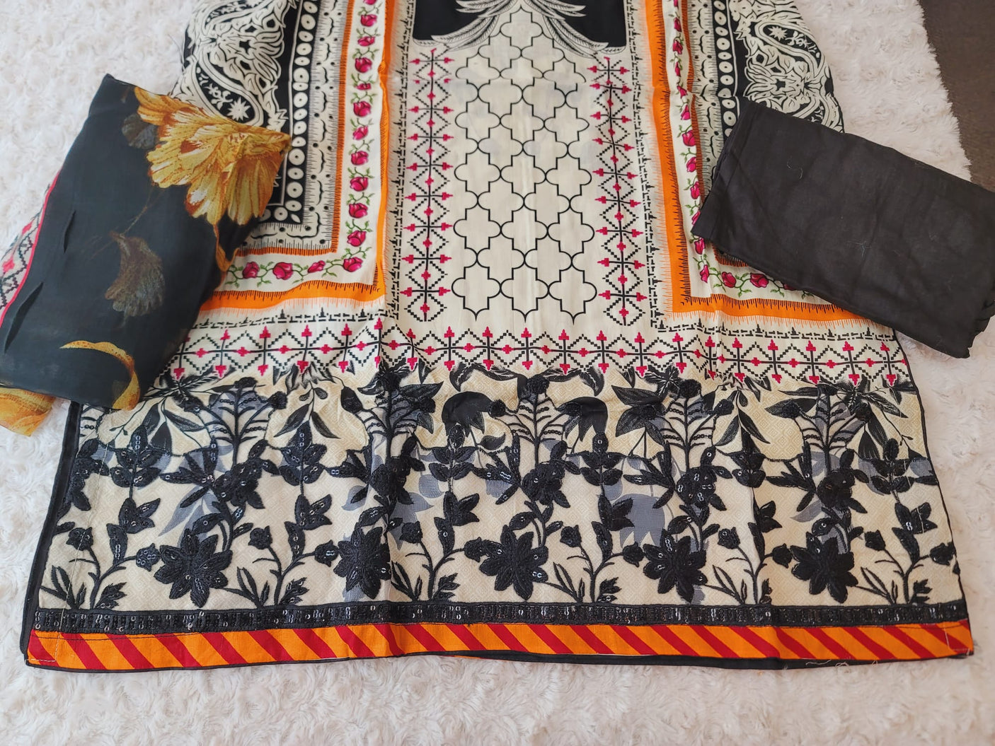 Pakistani Stitched lawn Embroidered Salwar kameez ready to ship