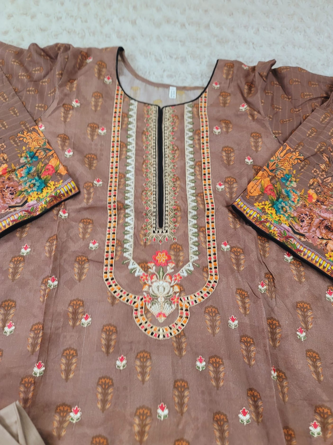 Pakistani lawn Embroidered Salwar kameez Ready To Ship