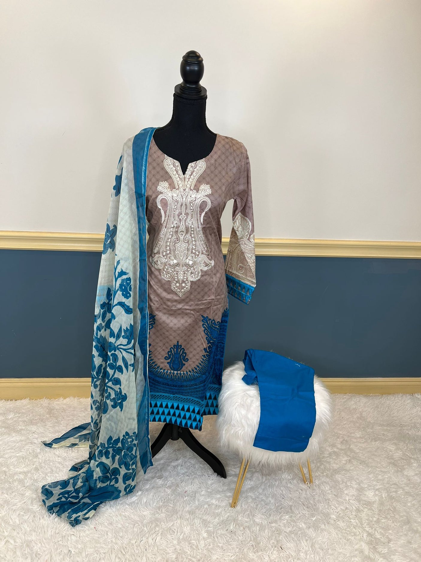 Pakistani Stitched lawn Embroidered Salwar kameez ready to ship