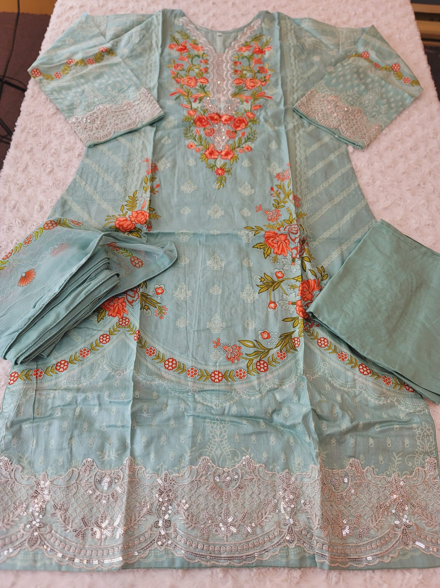 Pakistani Stitched lawn Embroidered Salwar kameez ready to ship