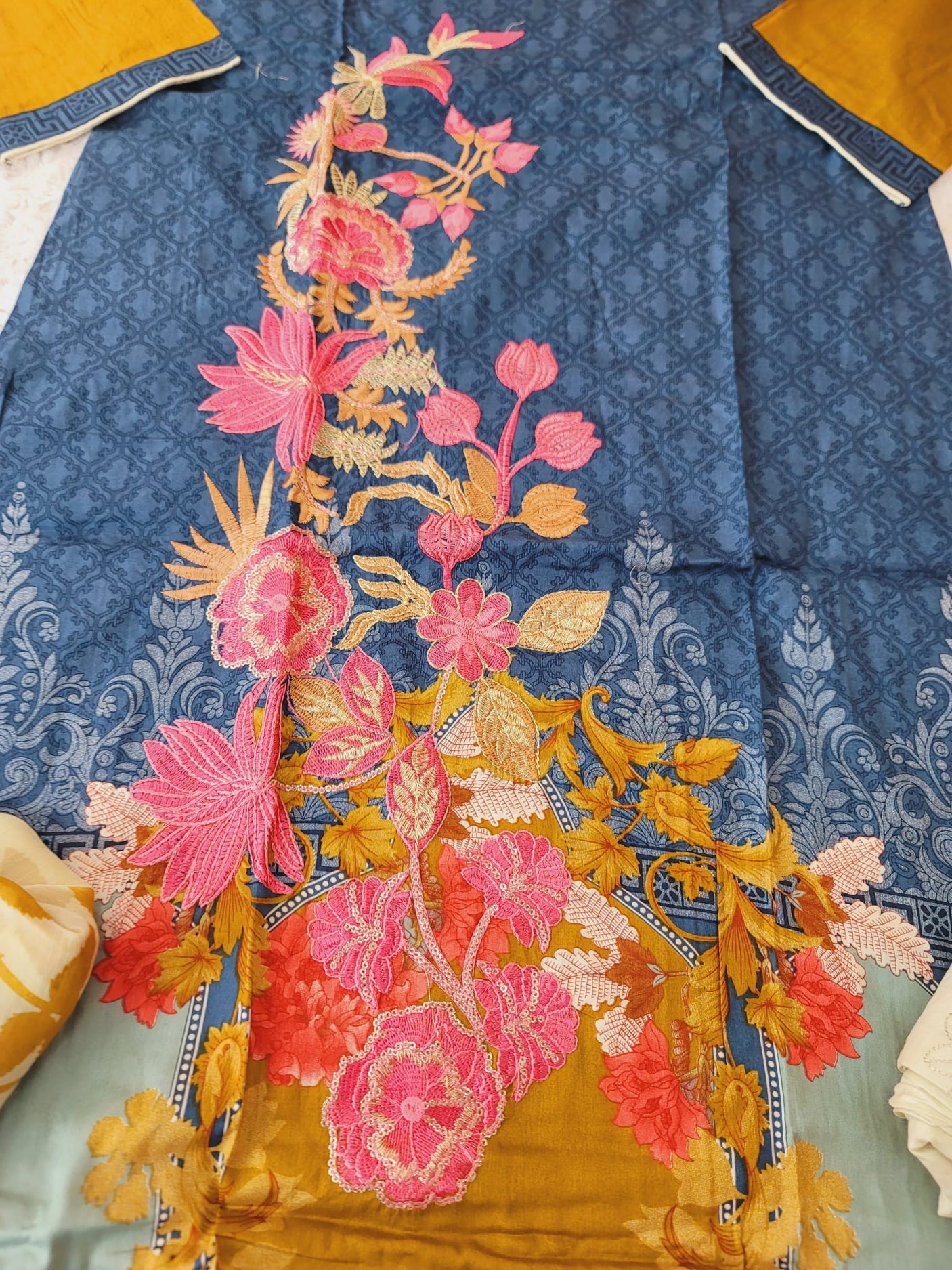 Pakistani Stitched lawn Embroidered Salwar kameez ready to ship