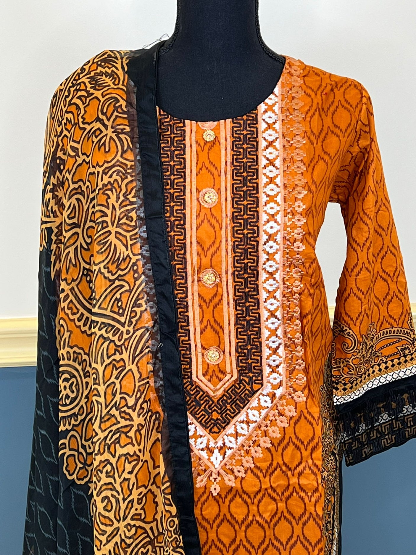 Pakistani Stitched lawn Embroidered Salwar kameez ready to ship