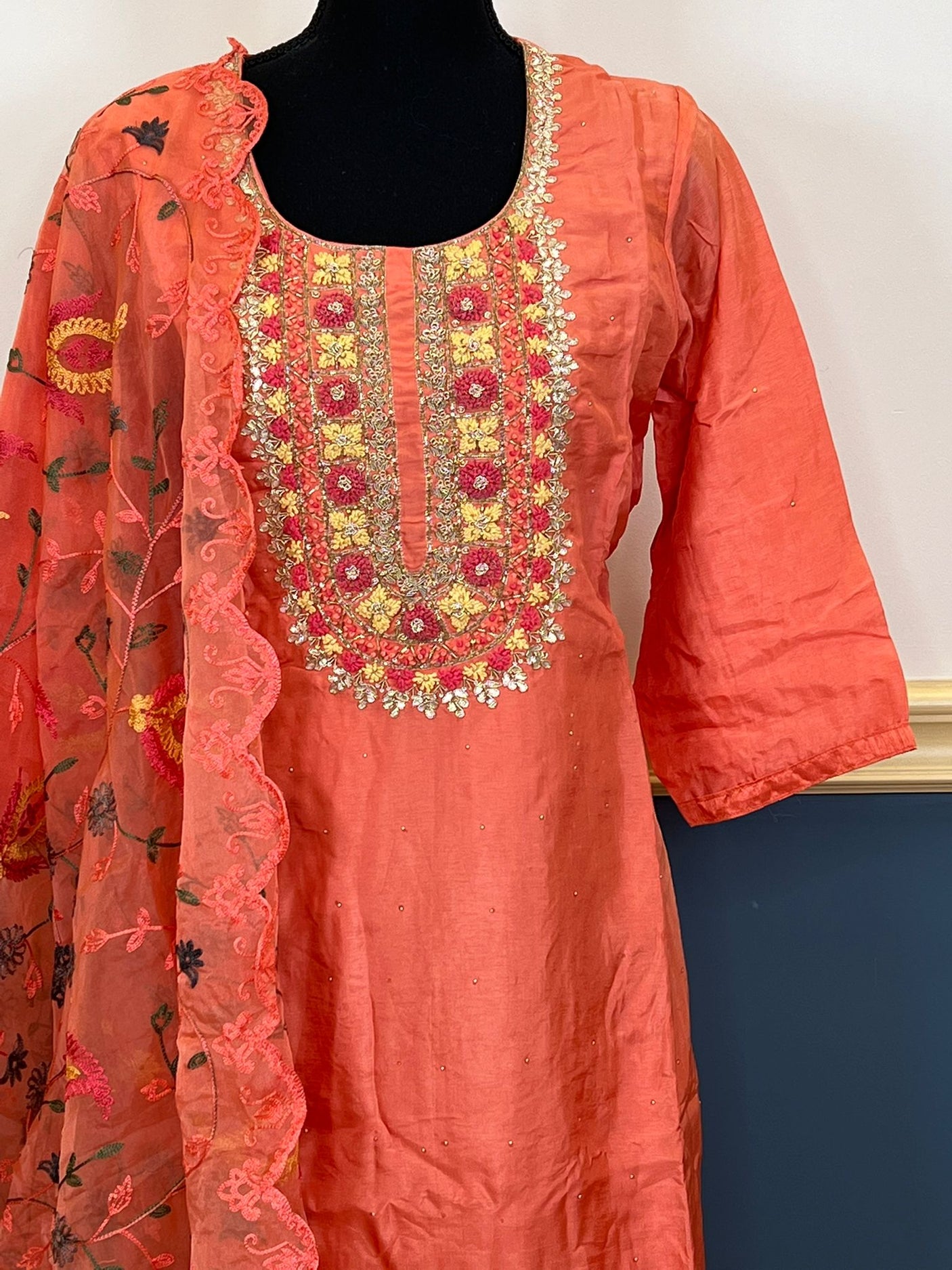 Pure zardousi Delhi Boutique