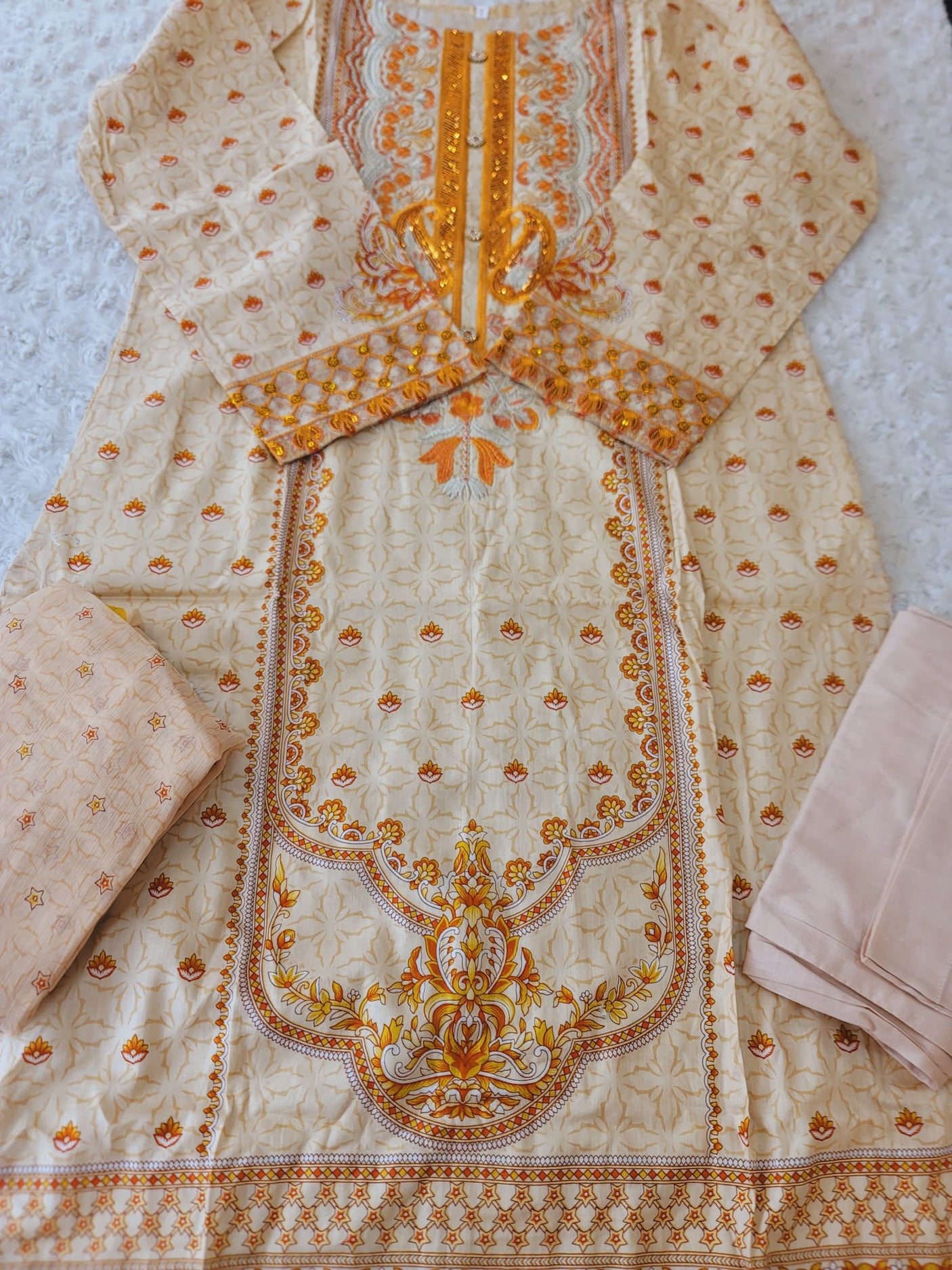 Pakistani Stitched lawn Embroidered Salwar kameez ready to ship