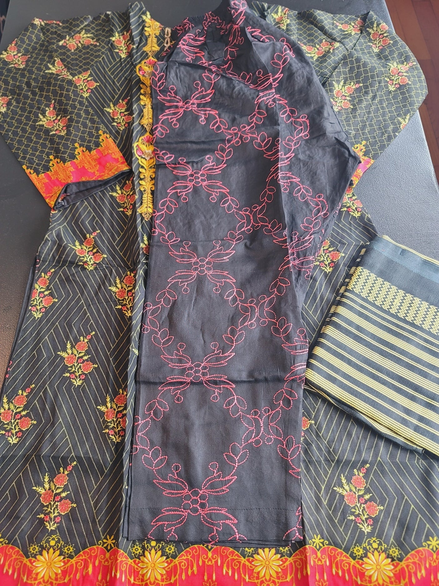 Pakistani Linen Embroidered Salwar kameez Ready To Ship