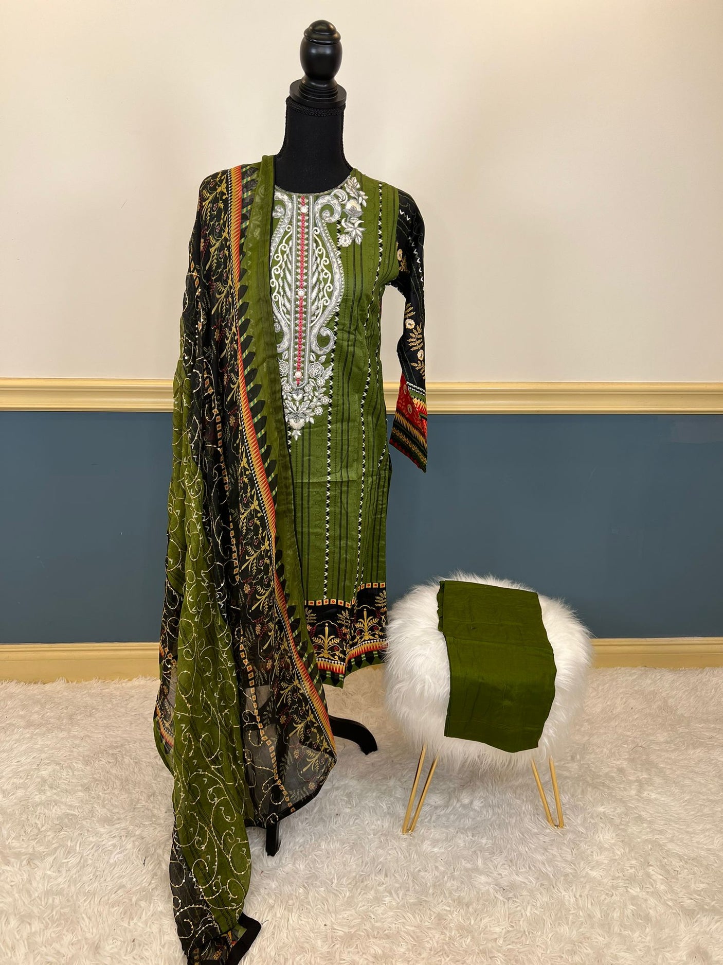 Pakistani Stitched lawn Embroidered Salwar kameez ready to ship