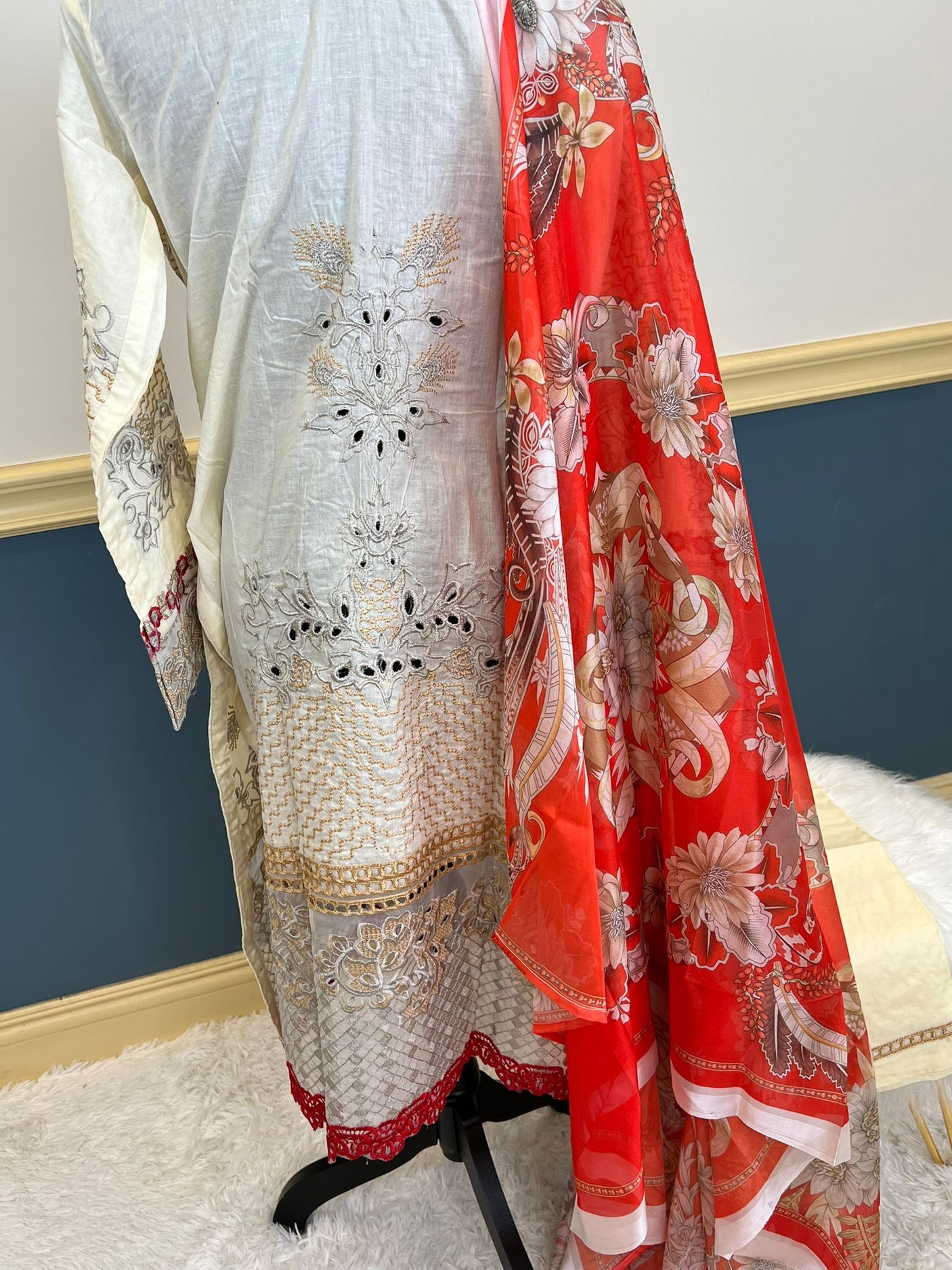 Pakistani Stitched Embroidered lawn Salwar kameez ready to ship