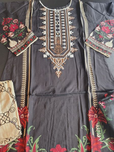 Pakistani Linen Embroidered Salwar kameez Ready To Ship