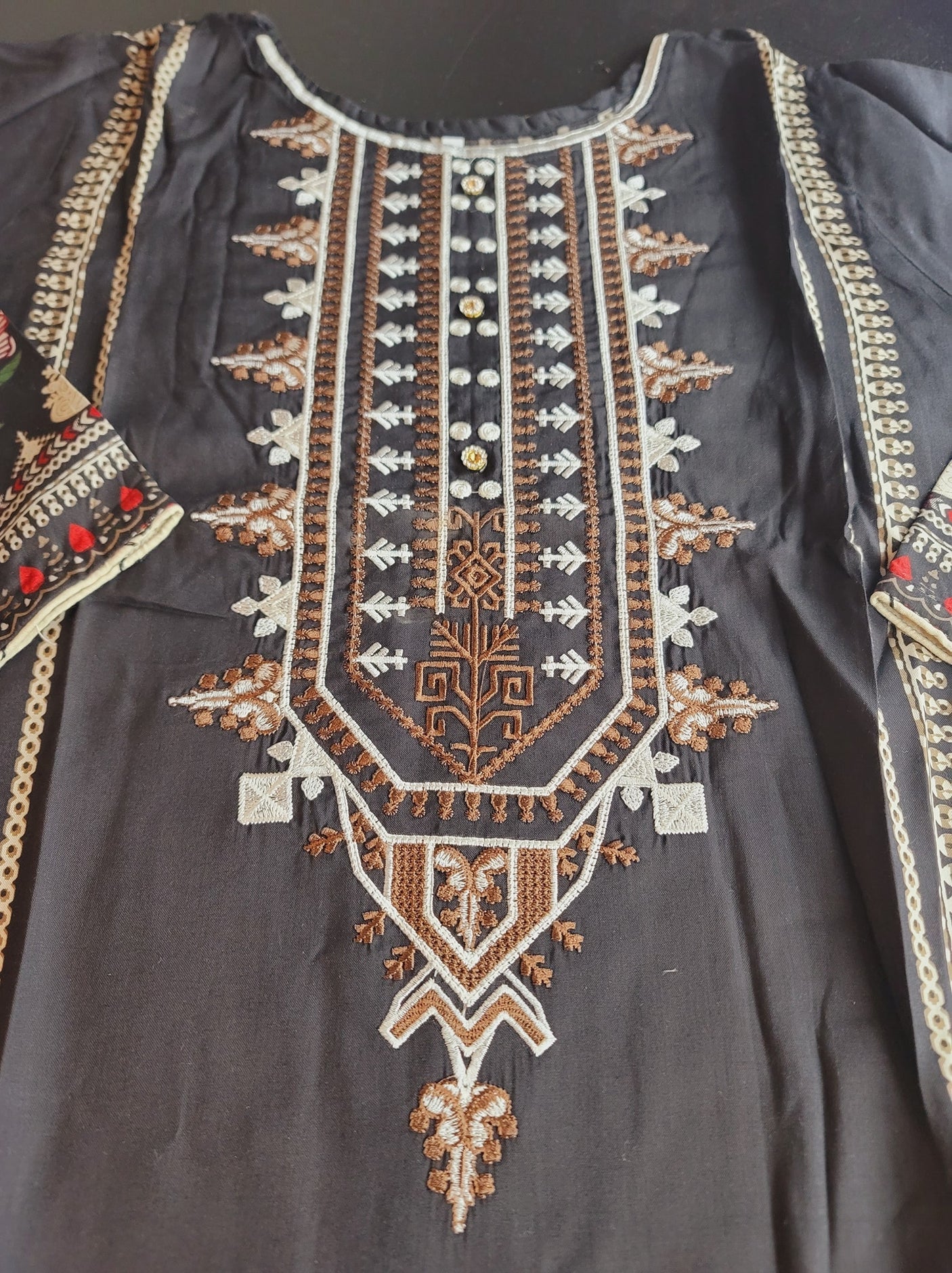 Pakistani Linen Embroidered Salwar kameez Ready To Ship