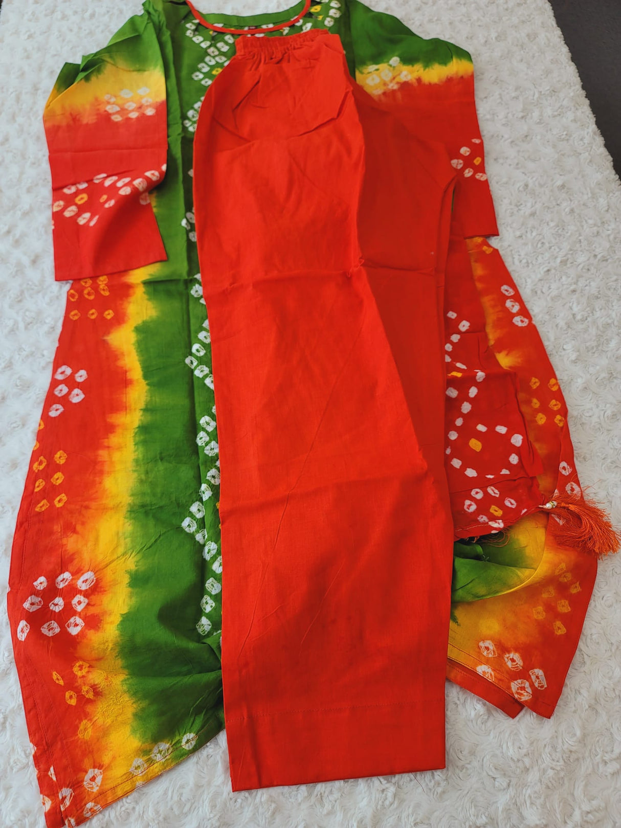 Bangladeshi batik salwer kamiz