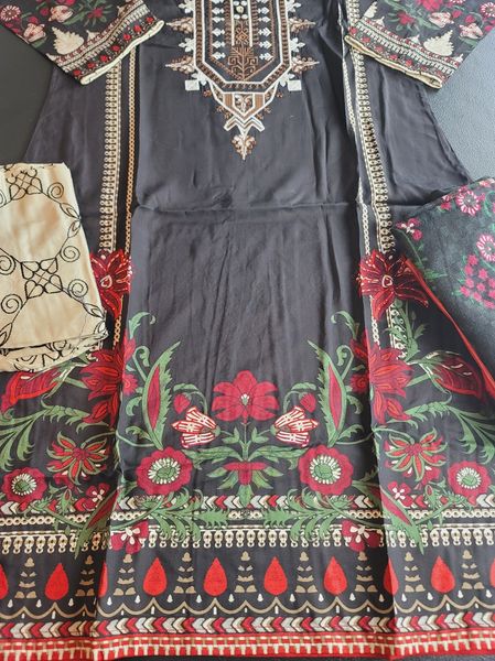 Pakistani Linen Embroidered Salwar kameez Ready To Ship