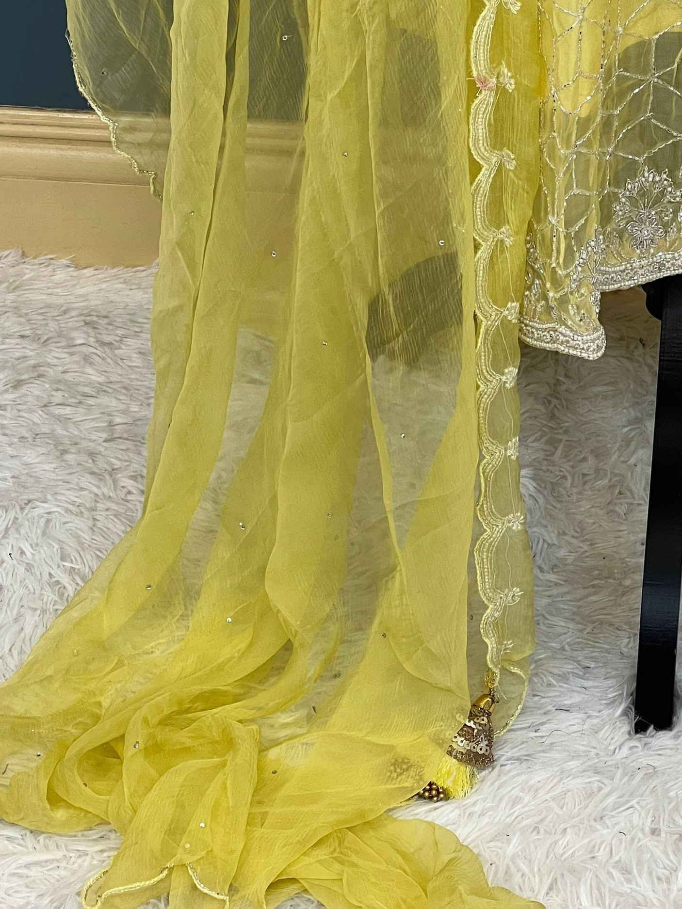 Pure zardousi Delhi Boutique