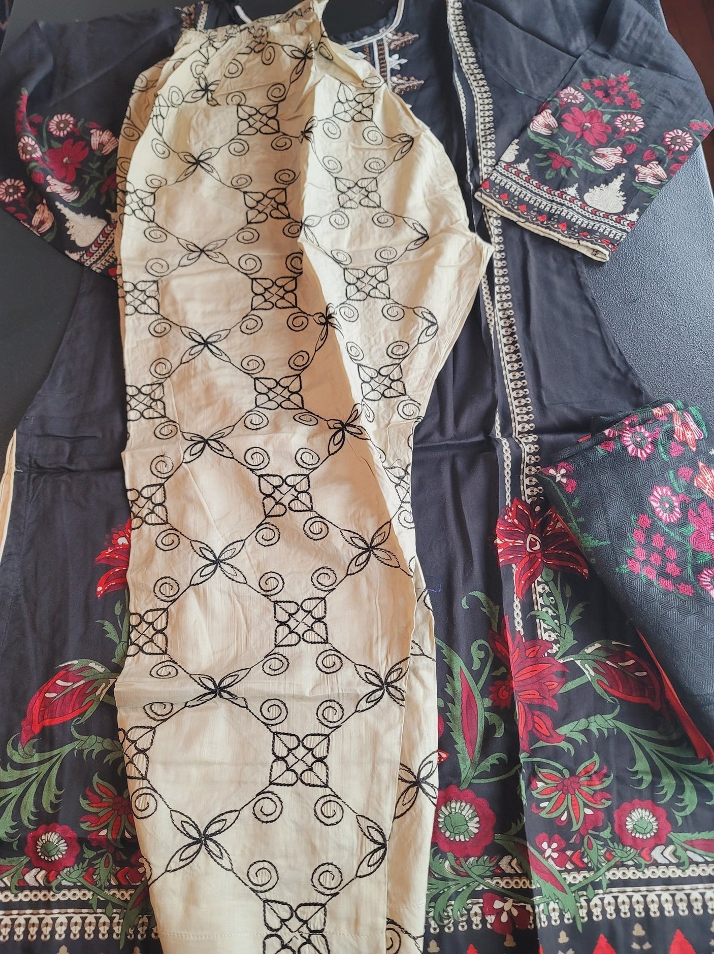 Pakistani Linen Embroidered Salwar kameez Ready To Ship